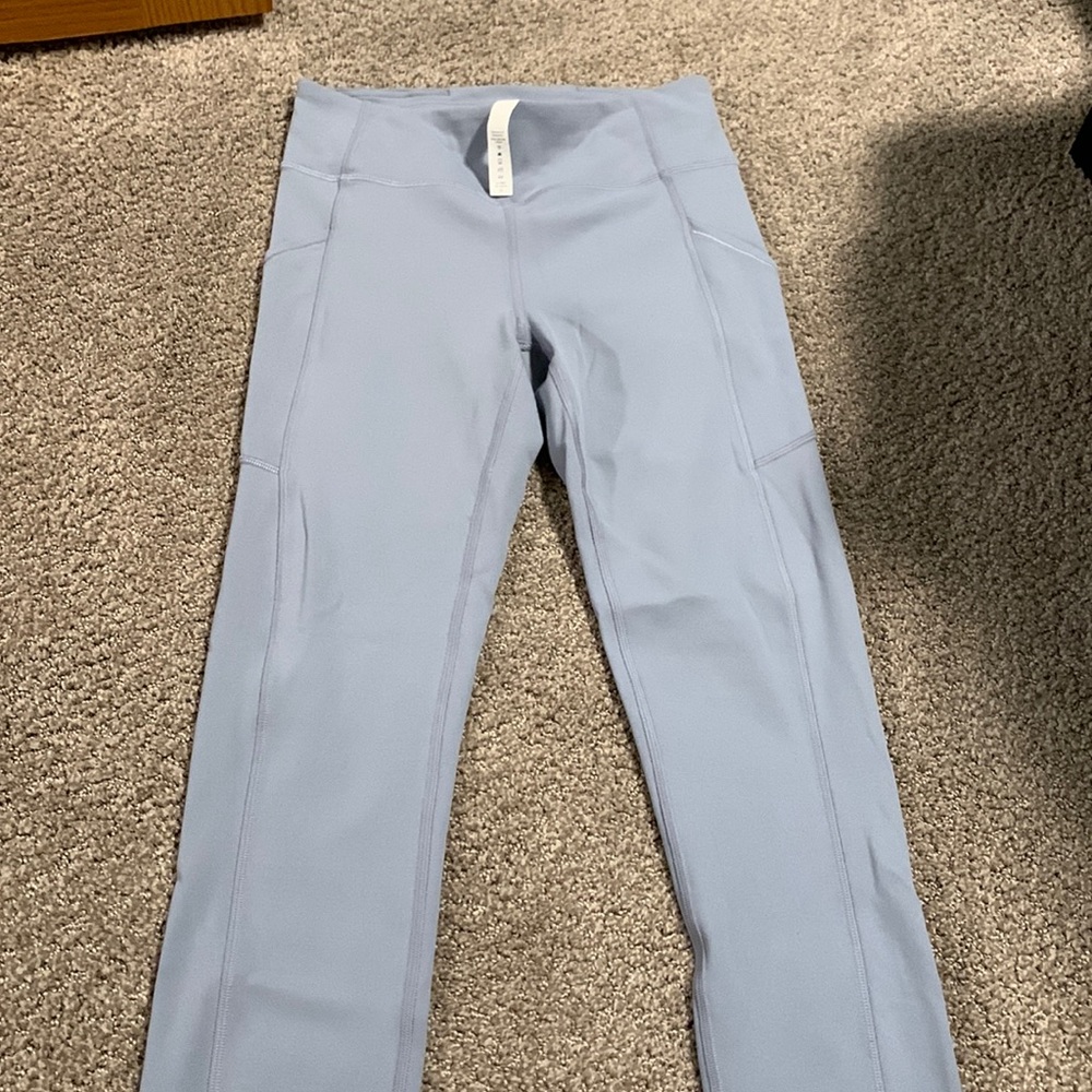 Lululemon Wundertrains with pockets